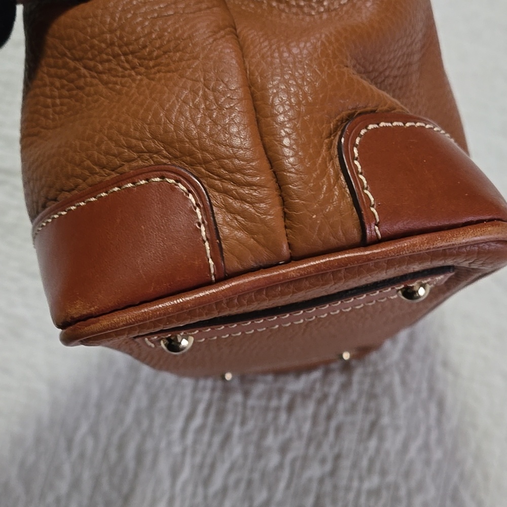 Dooney & Bourke Cognac Pebble Leather Hobo Bag Great Everyday Bag Roomy - Picture 9 of 13